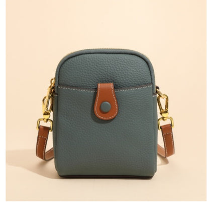 Chic Hands-Free Leather Crossbody